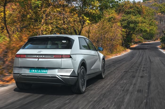 Hyundai Ioniq 5 rear tracking Hyundai Ioniq 5 rear tracking
