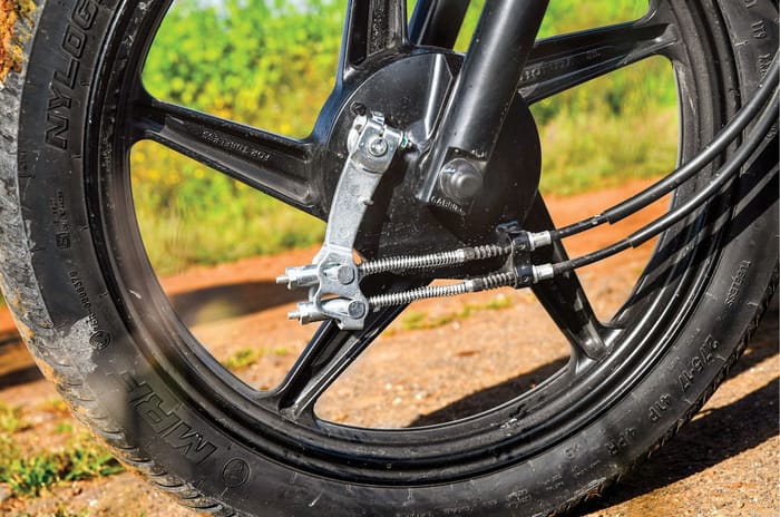 Honda Shine 100 DX drum brake