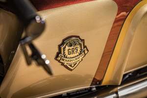 Rough Crafts x GrowthRing & Supply Co. BMW R 12 nineT street tracker to match a safari Porsche 911